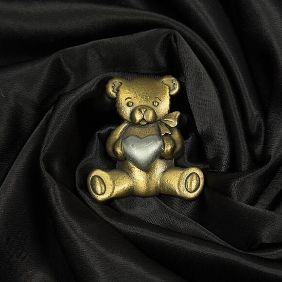 Vintage JJ Teddy Bear Brooch Gold & Silver Tone Heart Pin Signed - Picture 1 of 4
